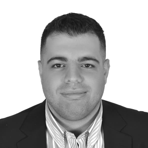 سینا علی اکبری